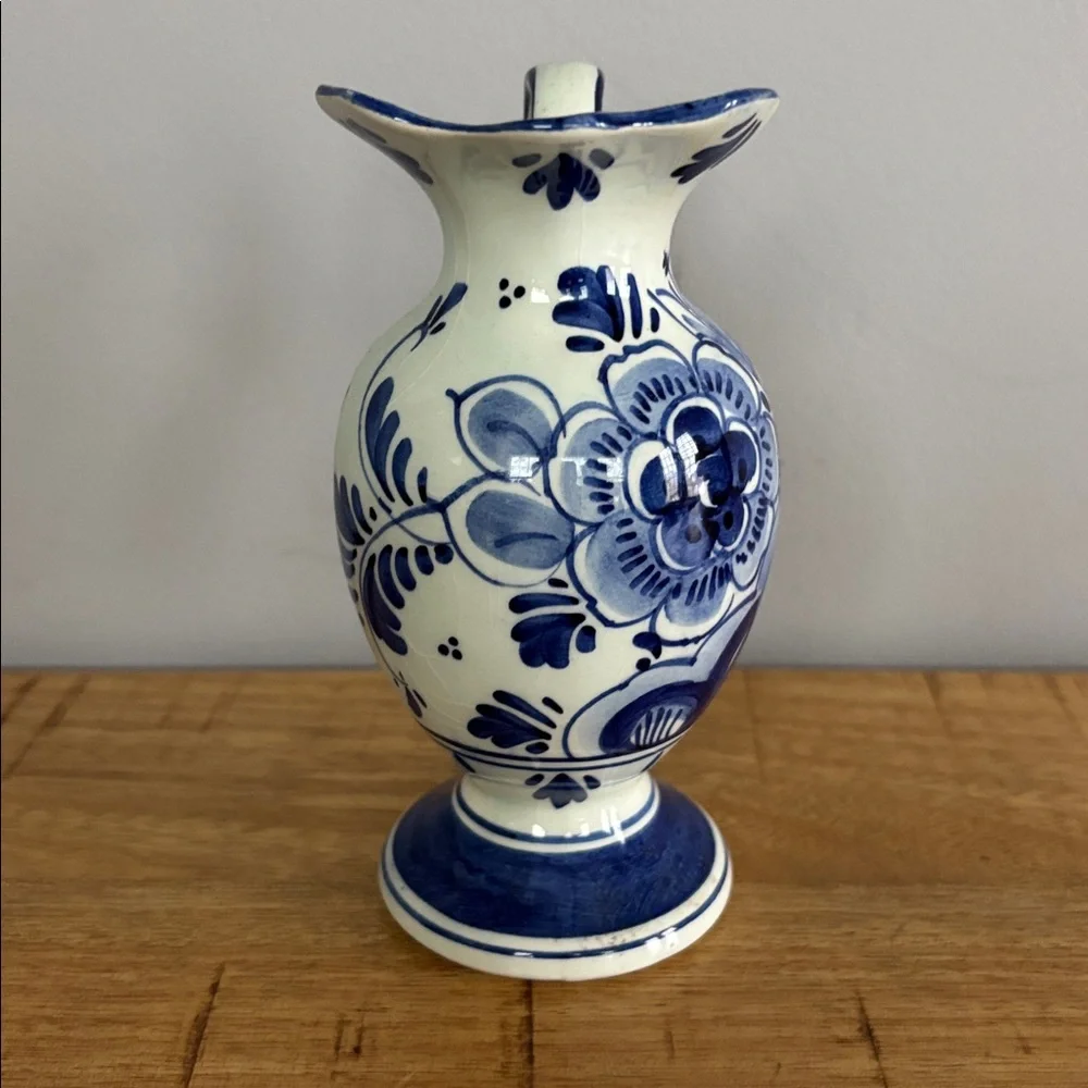 Vintage Delfts Hand-painted Holland Blue White Floral Mini Ceramic Pitcher - Picture 2 of 5